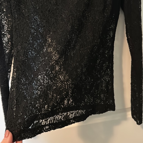 French connection black lace stretchy long sleeve top. Size 6 US - Picture 4 of 4